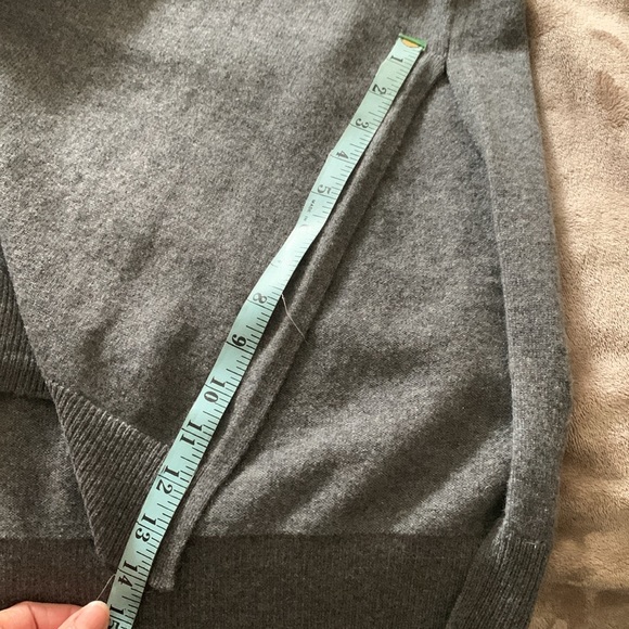 Santicler 100% cashmere dress. Made in Romania. Size 3 ( sizes are 1,2 & 3) - Picture 7 of 9